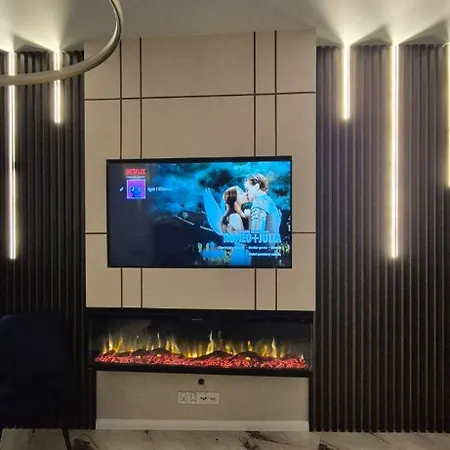 Hanza King 1 And Estetino